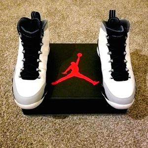 Like New Air Jordan Retro 9s